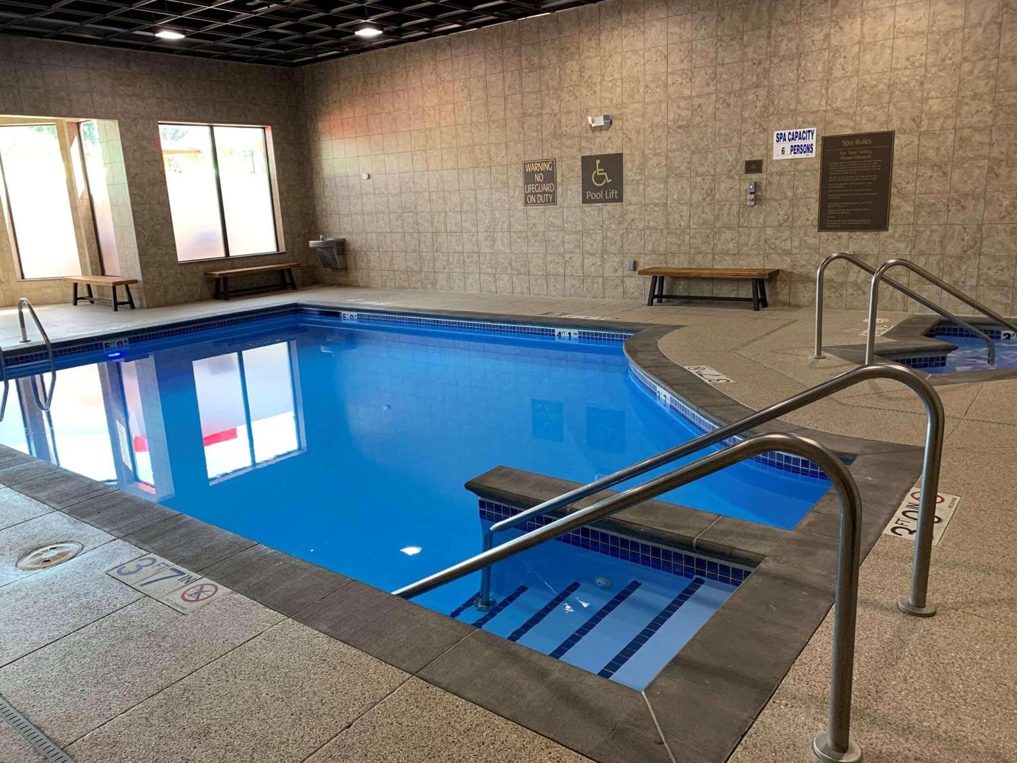 Radisson Hotel River Falls Dış mekan fotoğraf